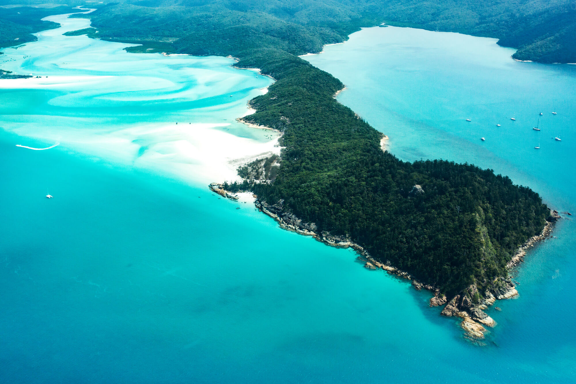 Australia tourist & scenic charter flights